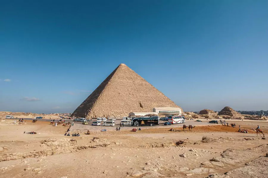 Travel to Cairo